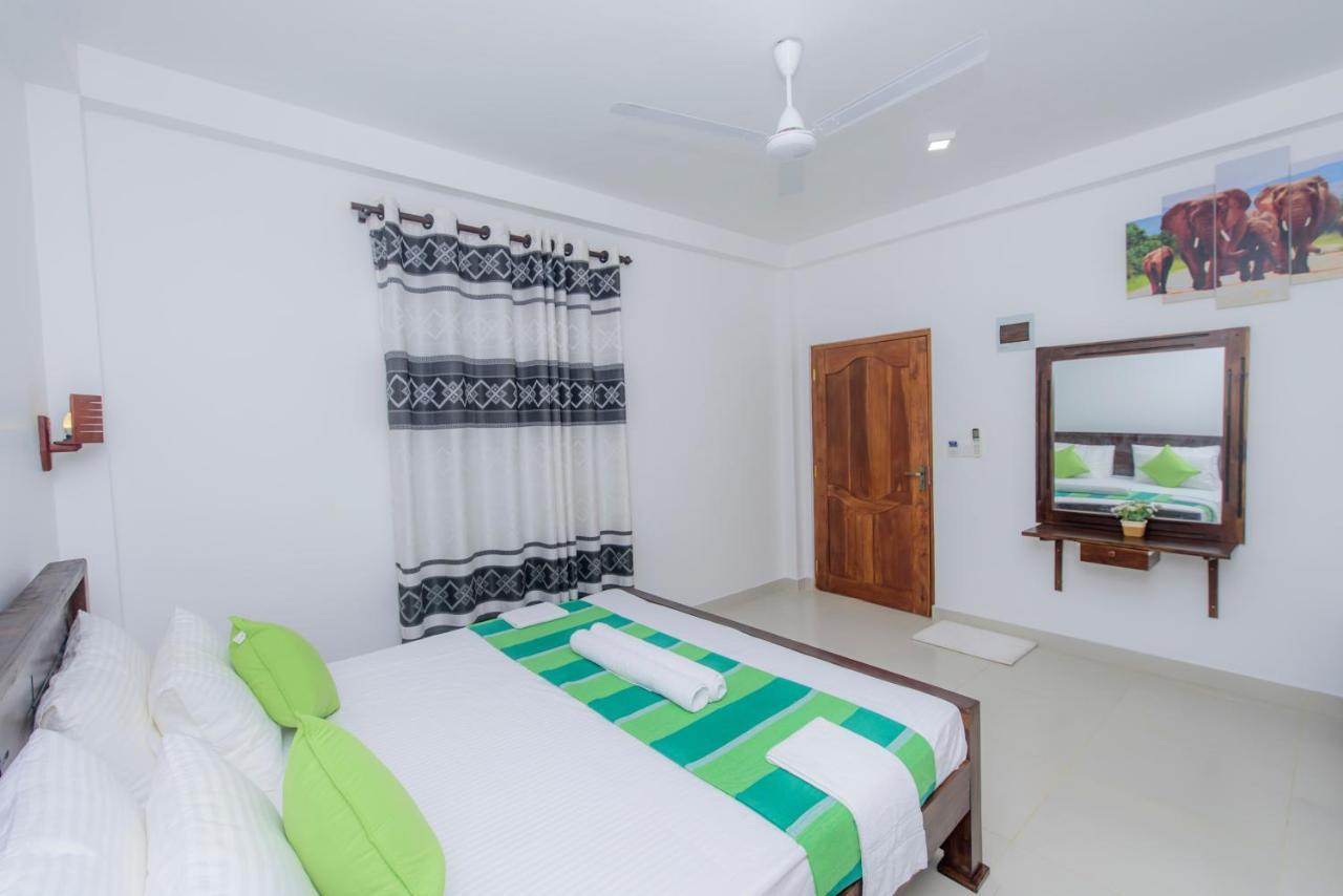 Scenery River Star Hotel Hikkaduwa Luaran gambar