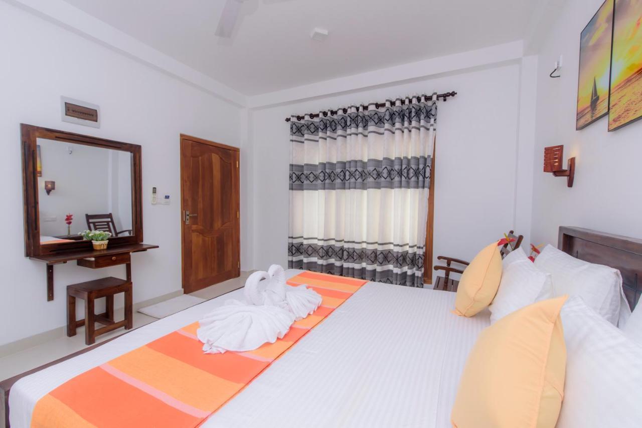 Scenery River Star Hotel Hikkaduwa Luaran gambar