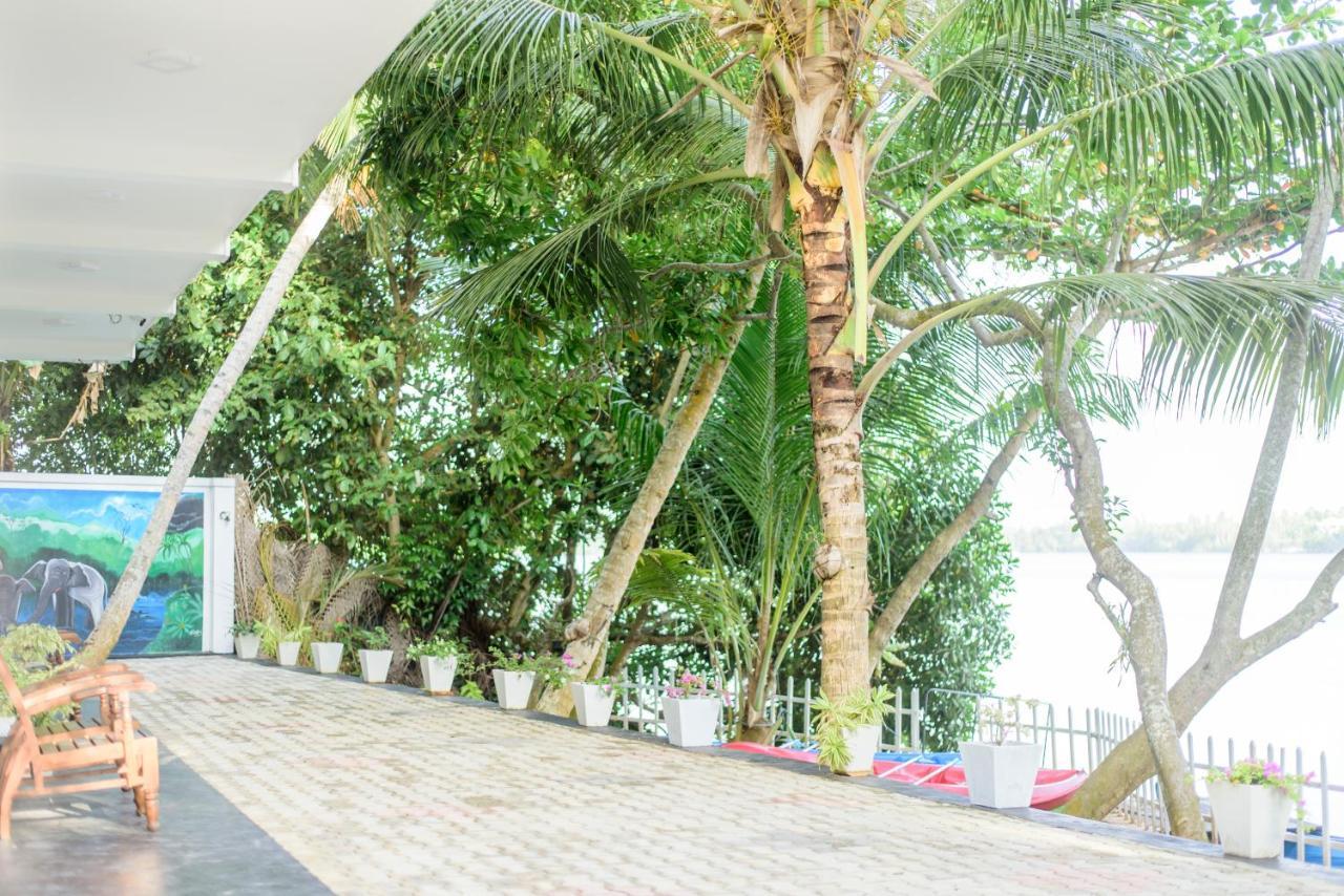 Scenery River Star Hotel Hikkaduwa Luaran gambar