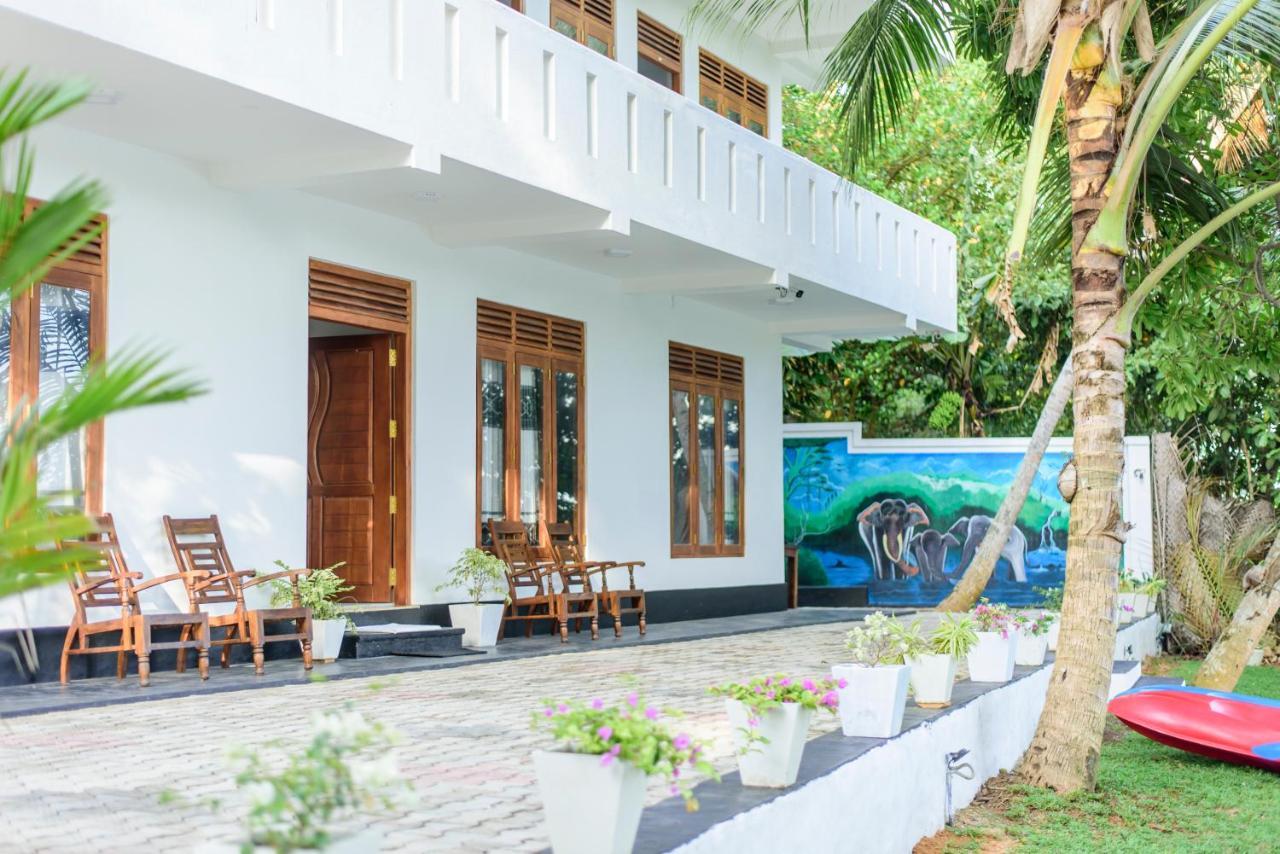 Scenery River Star Hotel Hikkaduwa Luaran gambar