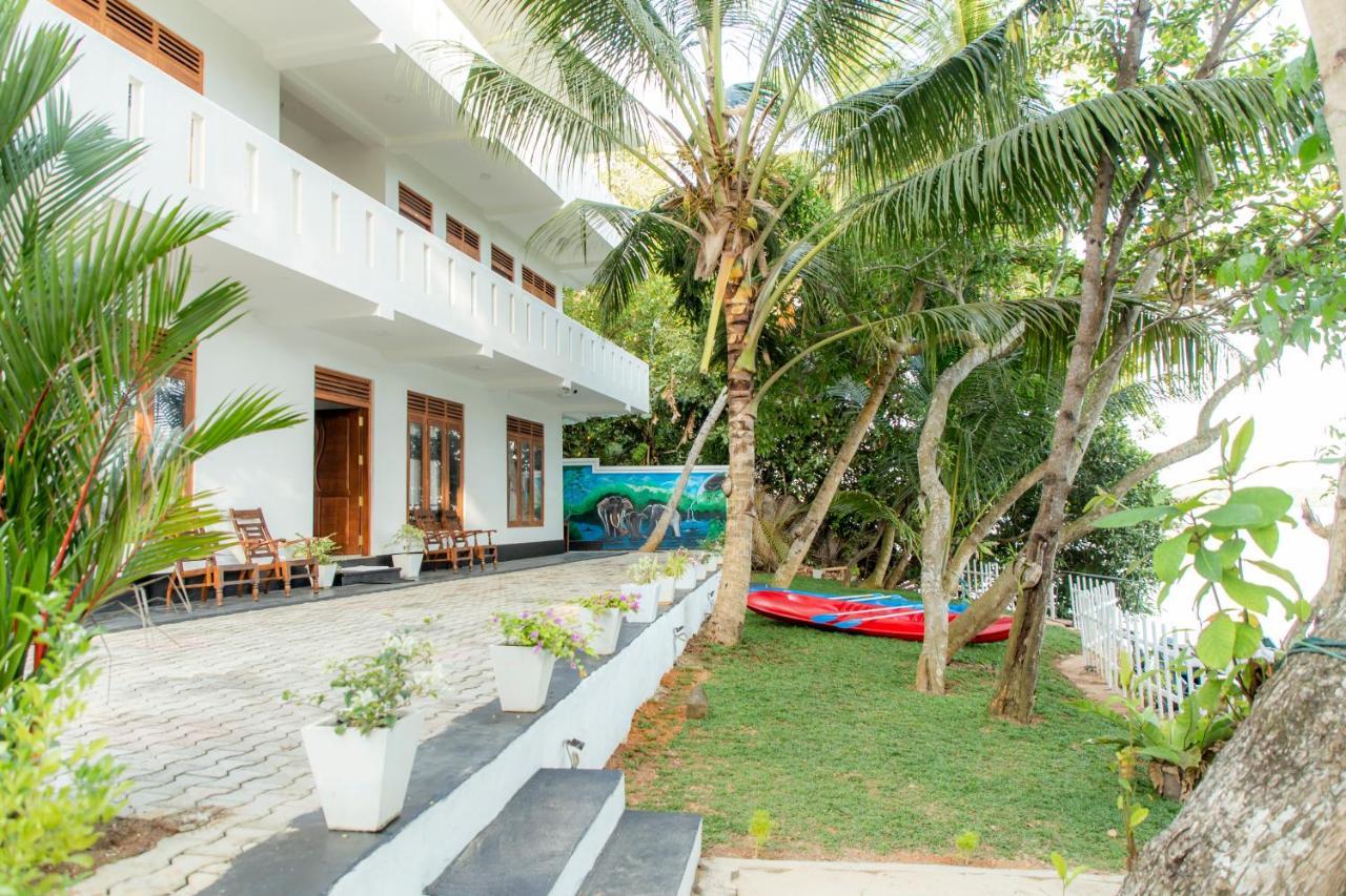 Scenery River Star Hotel Hikkaduwa Luaran gambar