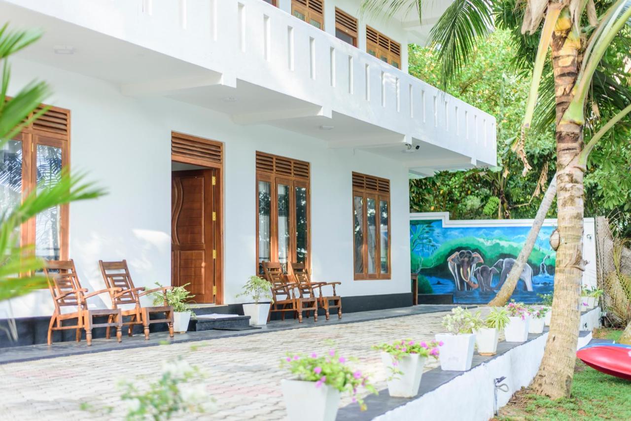 Scenery River Star Hotel Hikkaduwa Luaran gambar